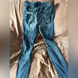 American eagle ripped jeans size 8